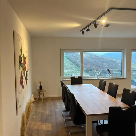 An Der Burg Coraidelstein Hébergement de vacances Klotten