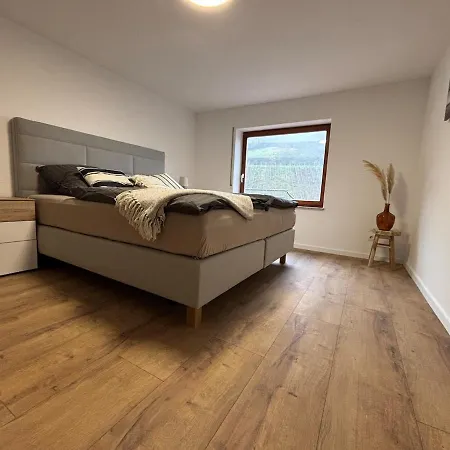 An Der Burg Coraidelstein Klotten