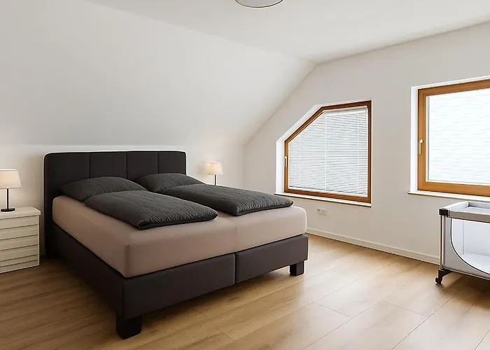 Ferienhaus An Der Burg Coraidelstein Klotten